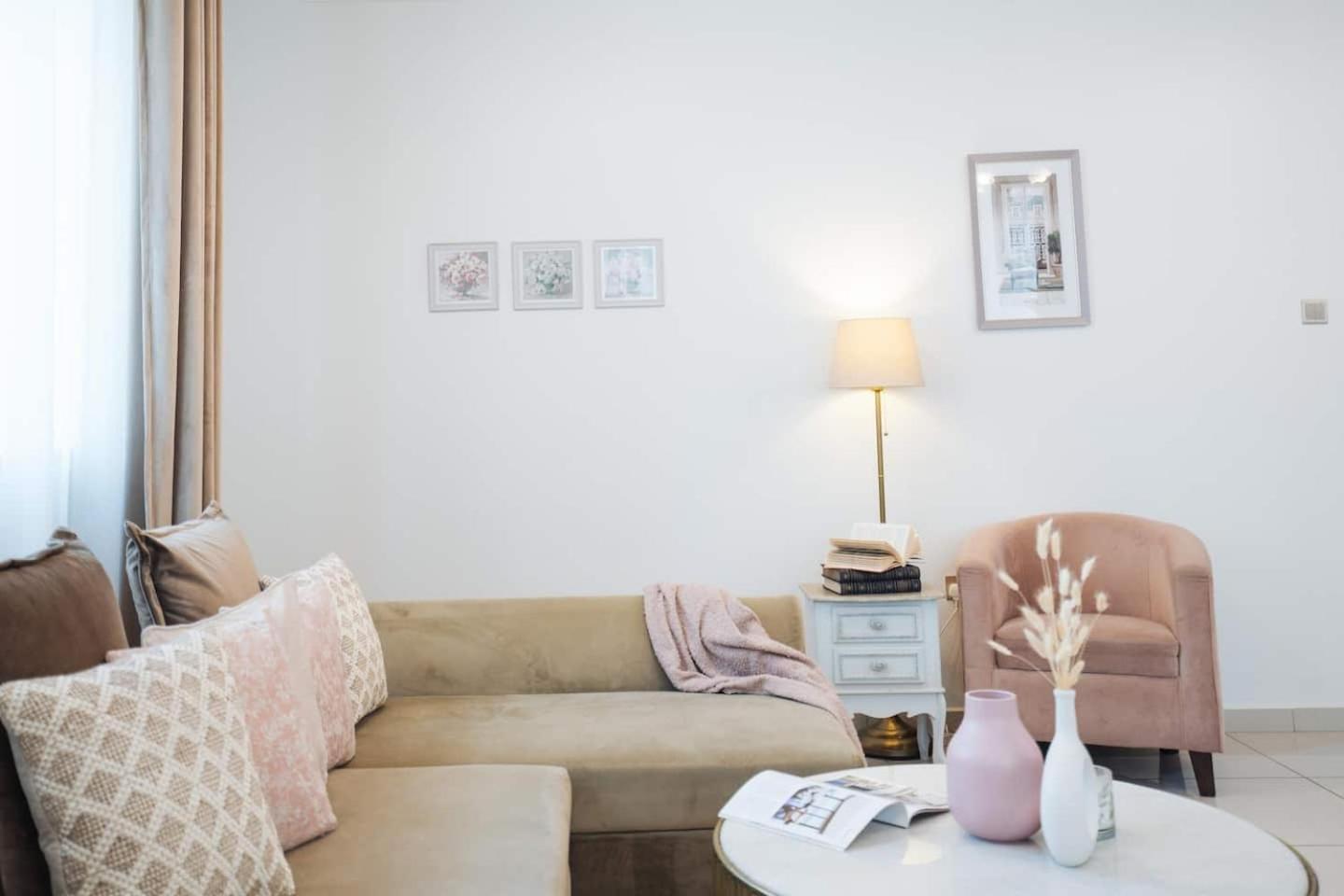 Charming Warm Suite With Amazing Views Of The City Dubai Bagian luar foto