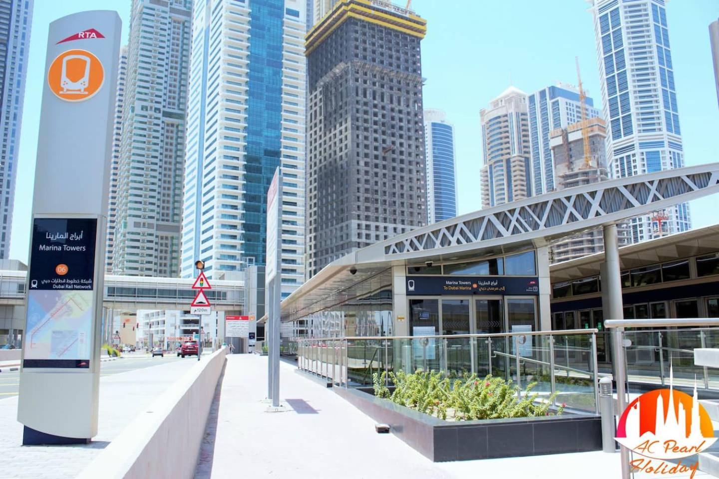 Charming Warm Suite With Amazing Views Of The City Dubai Bagian luar foto