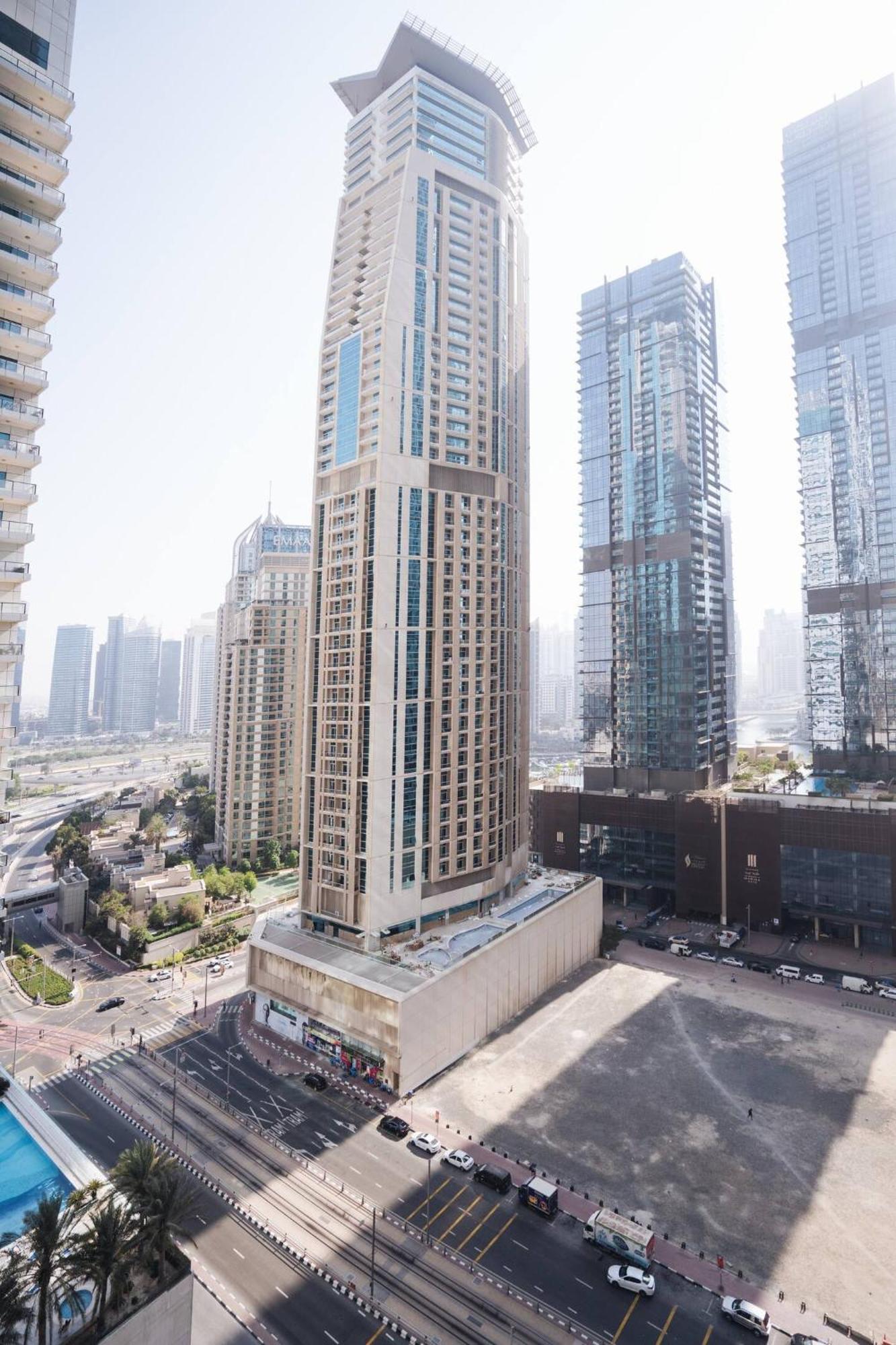 Charming Warm Suite With Amazing Views Of The City Dubai Bagian luar foto